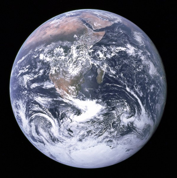 bluemarble_apollo17_big.jpg