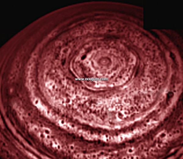 hexagon_cassini_big.jpg