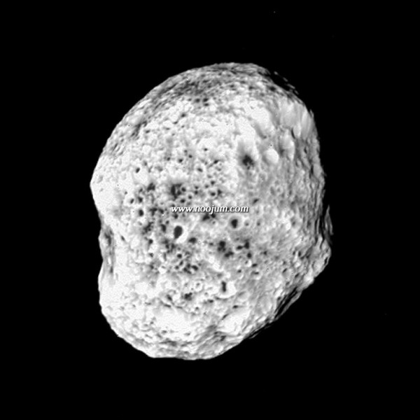 hyperion_cassini_big.jpg