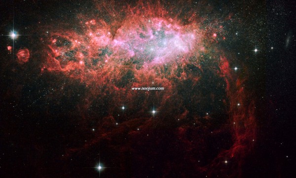 ngc1569_hst_big-1.jpg