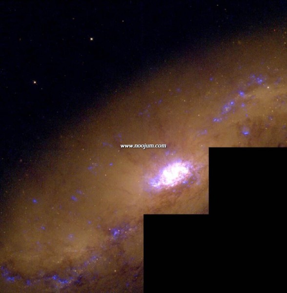 ngc1808wide_hst_big.jpg