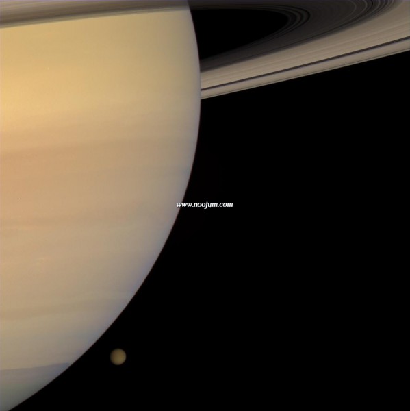 saturntitan_cassini_big.jpg