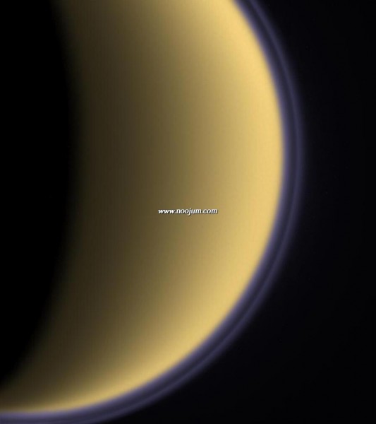 titanhaze_cassini_big.jpg